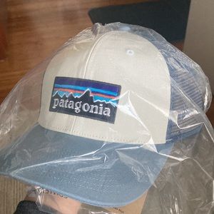 NWT Patagonia Logo Trucker Hat